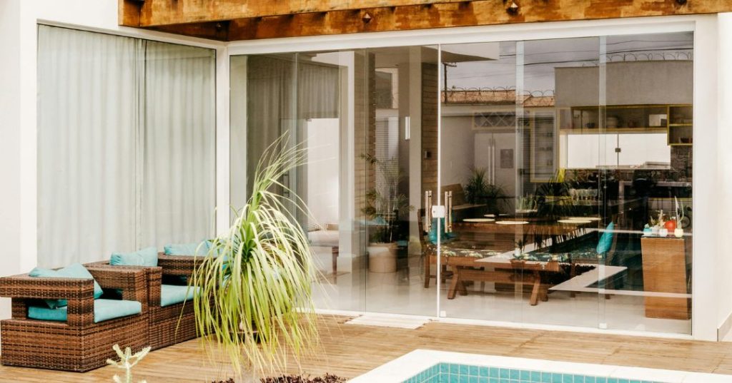 Portas de vidro em Carapicuíba